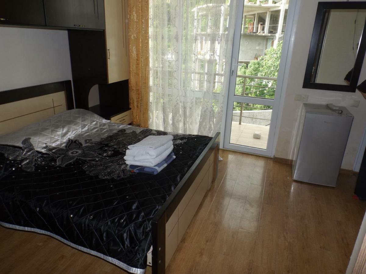 Hotel Omari'S House Sarpi Zewnętrze zdjęcie