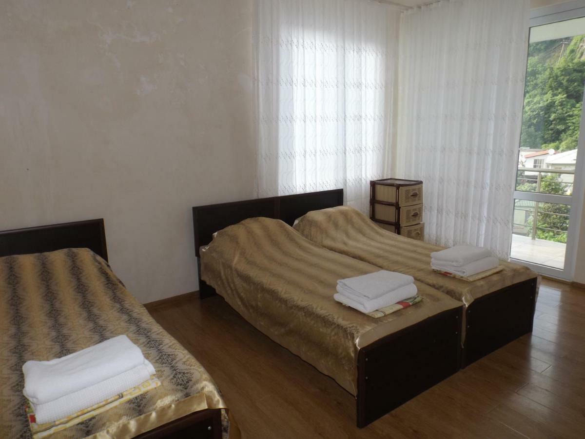Hotel Omari'S House Sarpi Zewnętrze zdjęcie