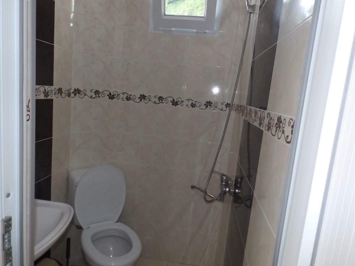 Hotel Omari'S House Sarpi Zewnętrze zdjęcie